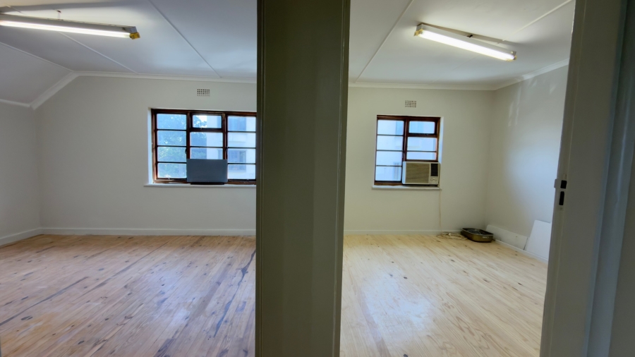 To Let Commercial Property for Rent in Somerset West Western Cape